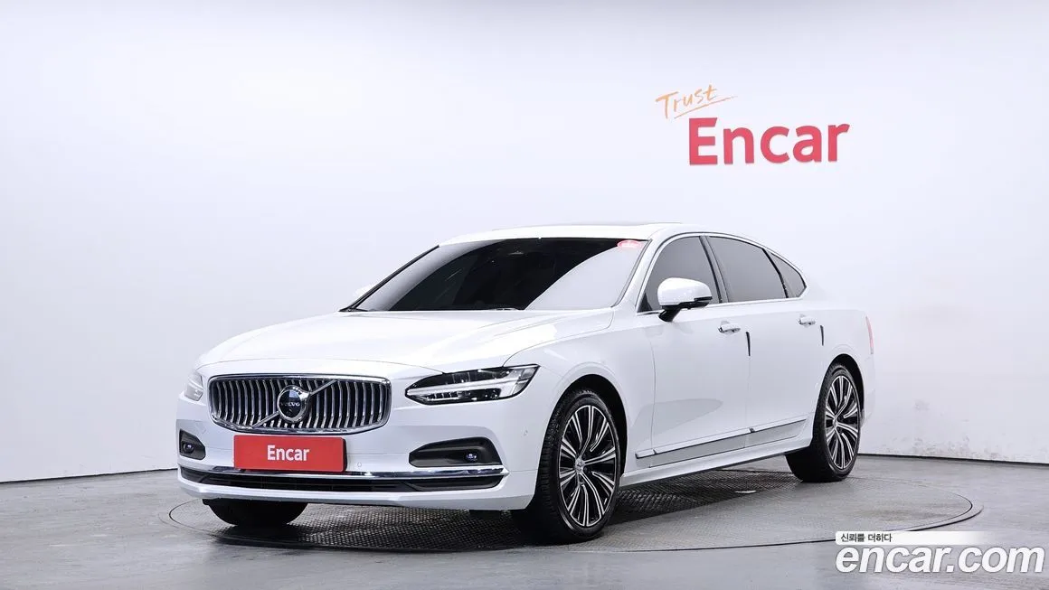 Volvo S90 — фото 1