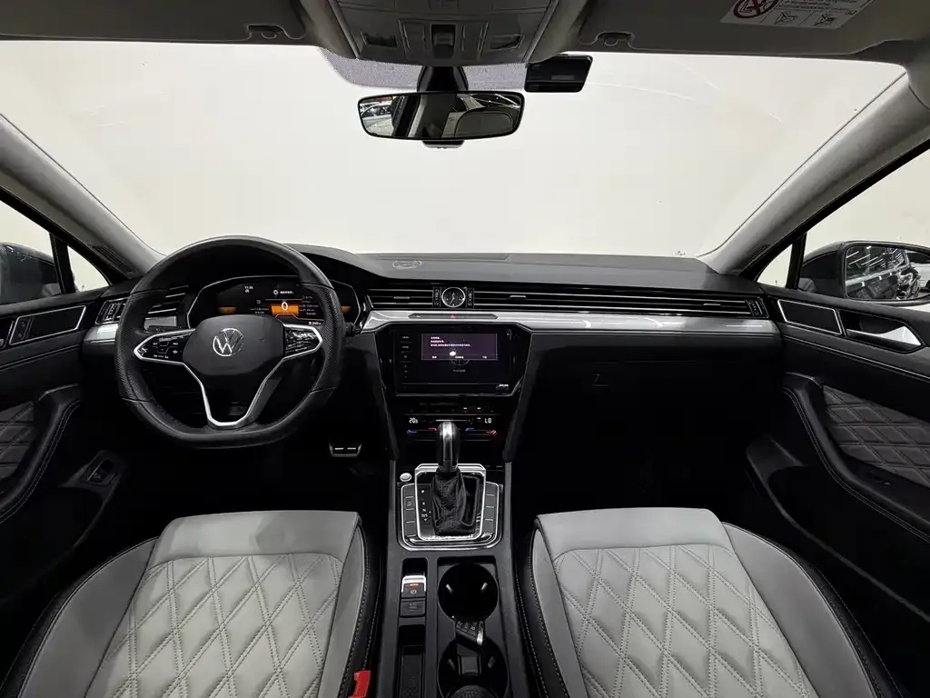 Volkswagen Magotan 2023 из CN, фото 9