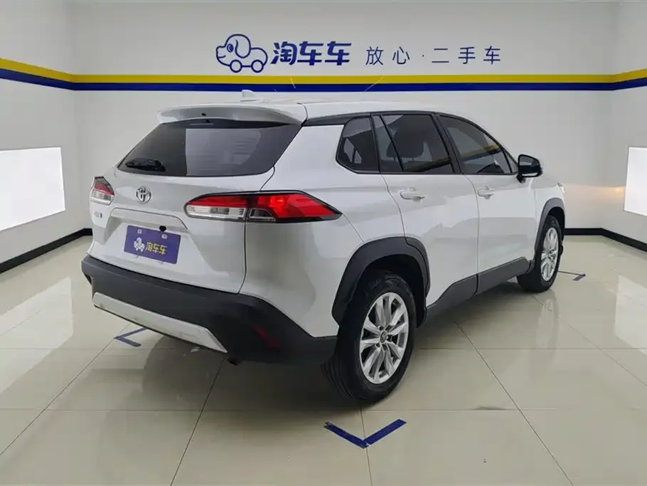 Toyota Corolla Cross 2023 из CN, фото 5