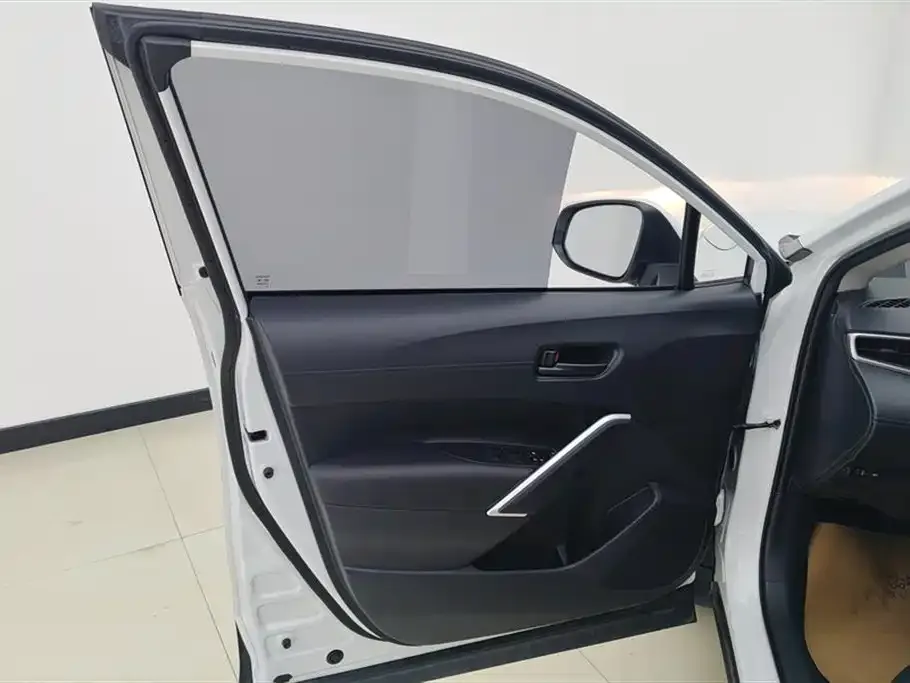 Toyota Corolla Cross 2023 из CN, фото 6