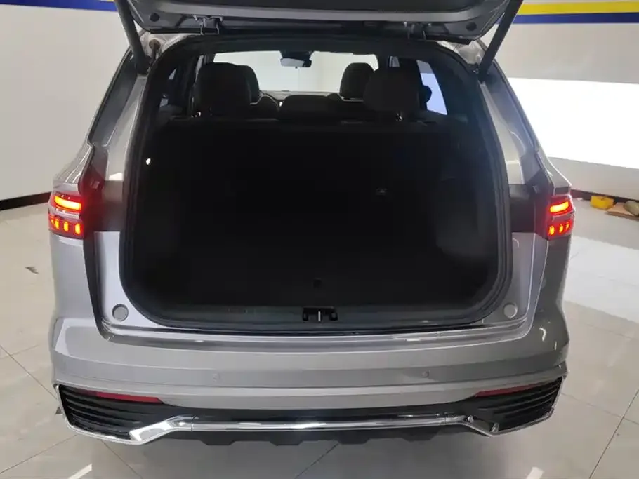 Geely Xingyue L 2023 из CN, фото 4