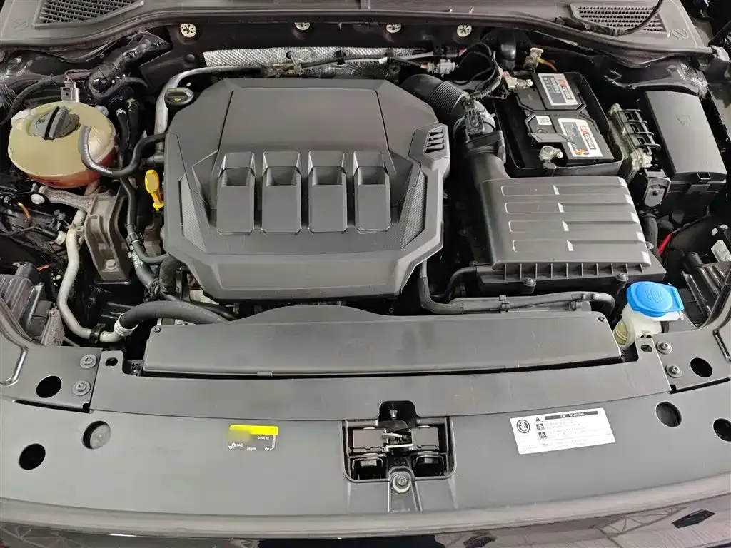 Volkswagen Passat 2023 из CN, фото 8