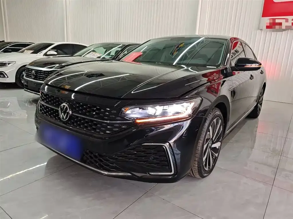 Volkswagen Passat 2023 из CN, фото 6