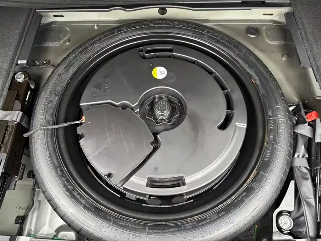 Audi A6L 2021 из CN, фото 10