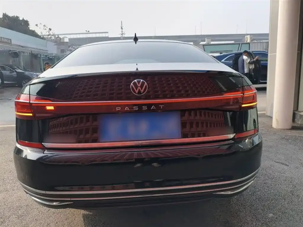 Volkswagen Passat 2022 из CN, фото 2