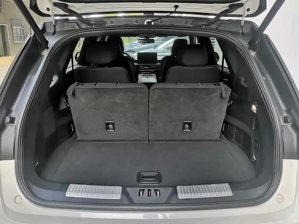 Lincoln Aviator 2023 из CN, фото 4