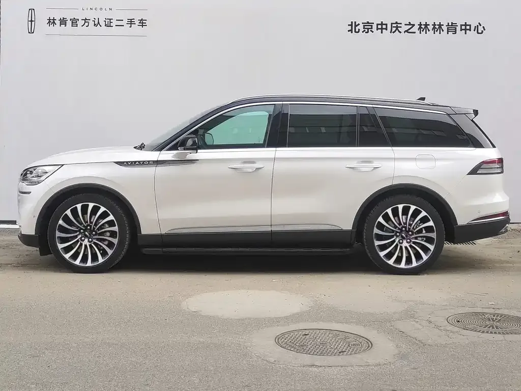 Lincoln Aviator 2023 из CN, фото 6