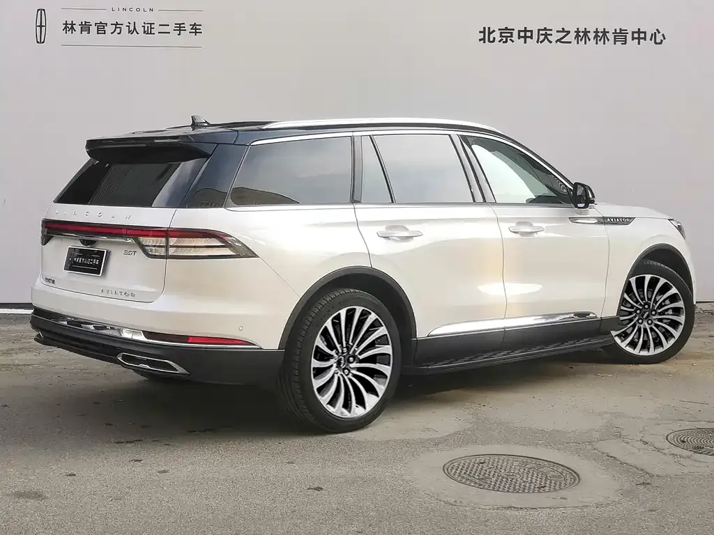 Lincoln Aviator 2023 из CN, фото 3