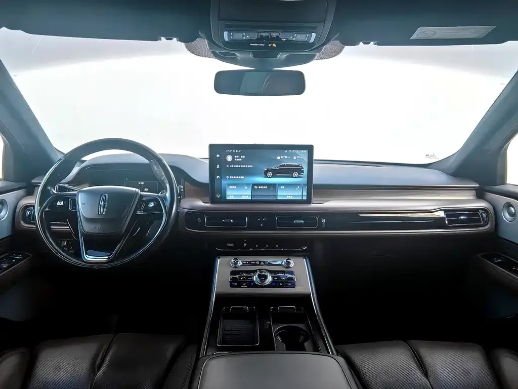 Lincoln Aviator 2023 из CN, фото 2