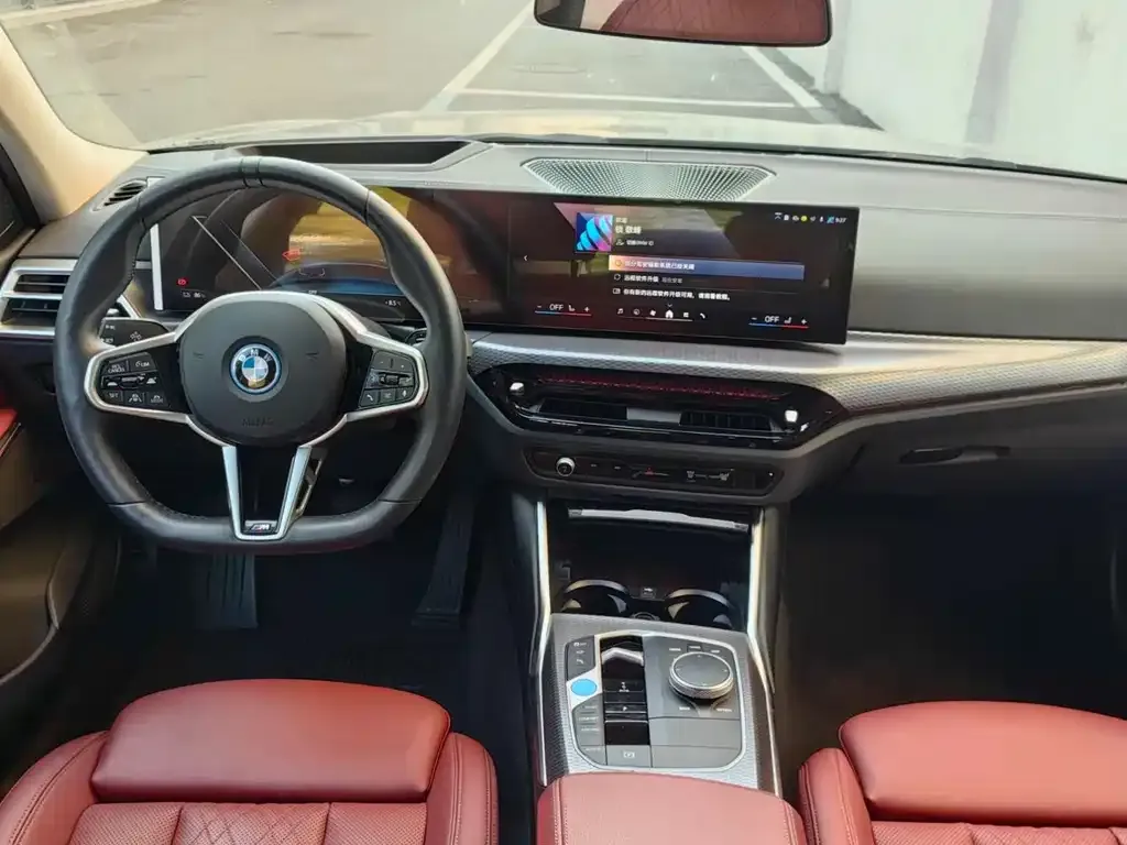 BMW i3 2024 из CN, фото 3
