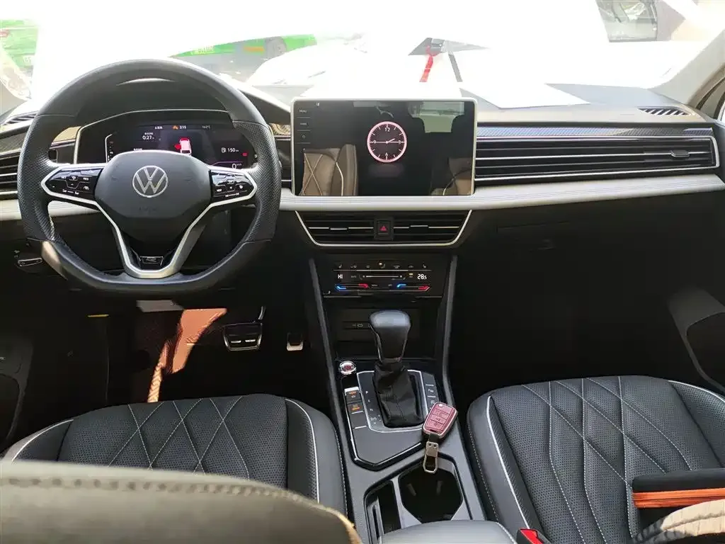Volkswagen Tiguan L 2023 из CN, фото 9