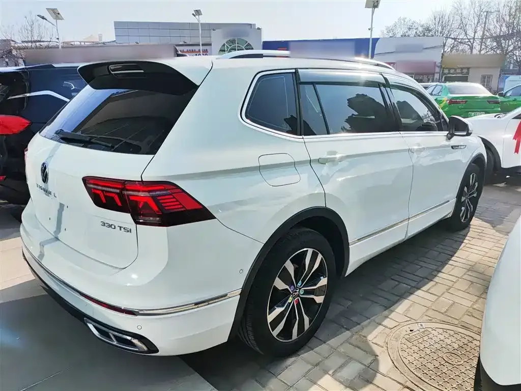 Volkswagen Tiguan L 2023 из CN, фото 8