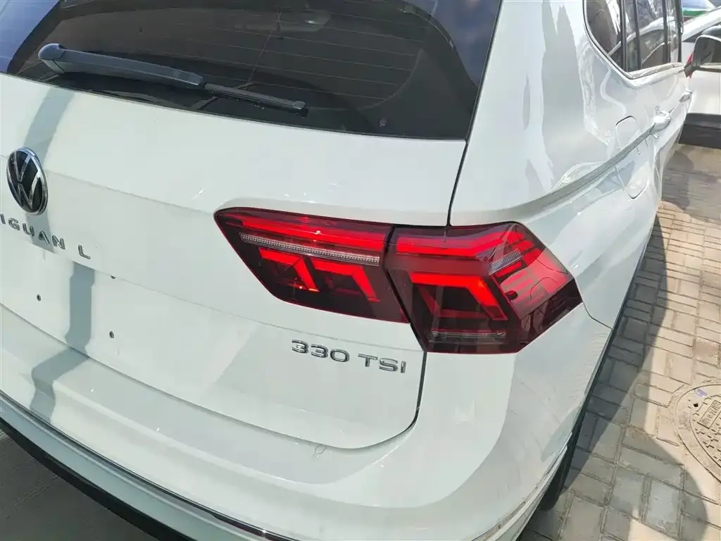 Volkswagen Tiguan L 2023 из CN, фото 4