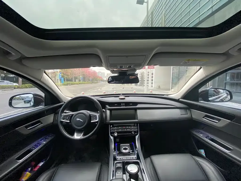 Jaguar XFL 2021 из CN, фото 7