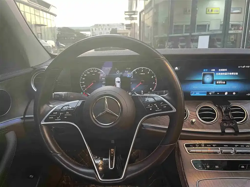 Mercedes-Benz E-Class 2023 из CN, фото 6