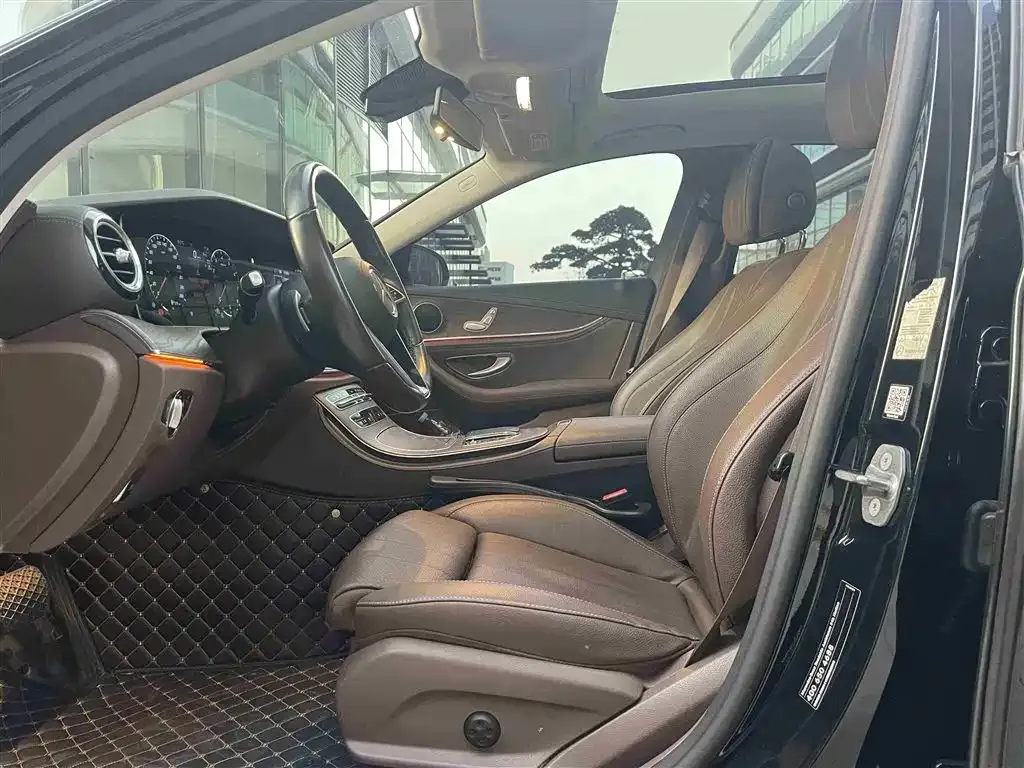 Mercedes-Benz E-Class 2023 из CN, фото 5