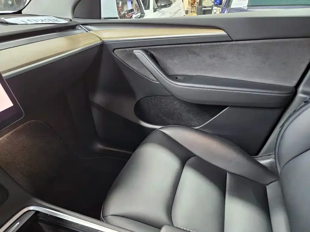 Tesla Model Y 2022 из CN, фото 9