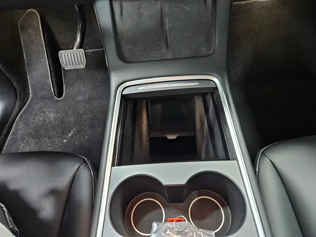 Tesla Model Y 2022 из CN, фото 7