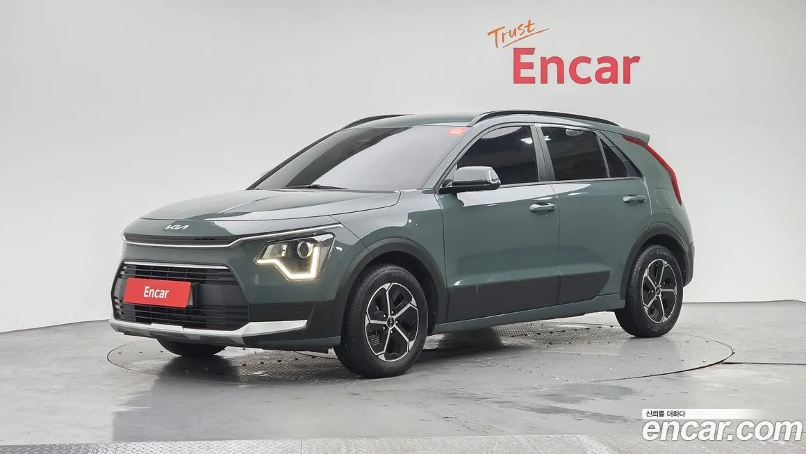 Kia Niro — фото 1
