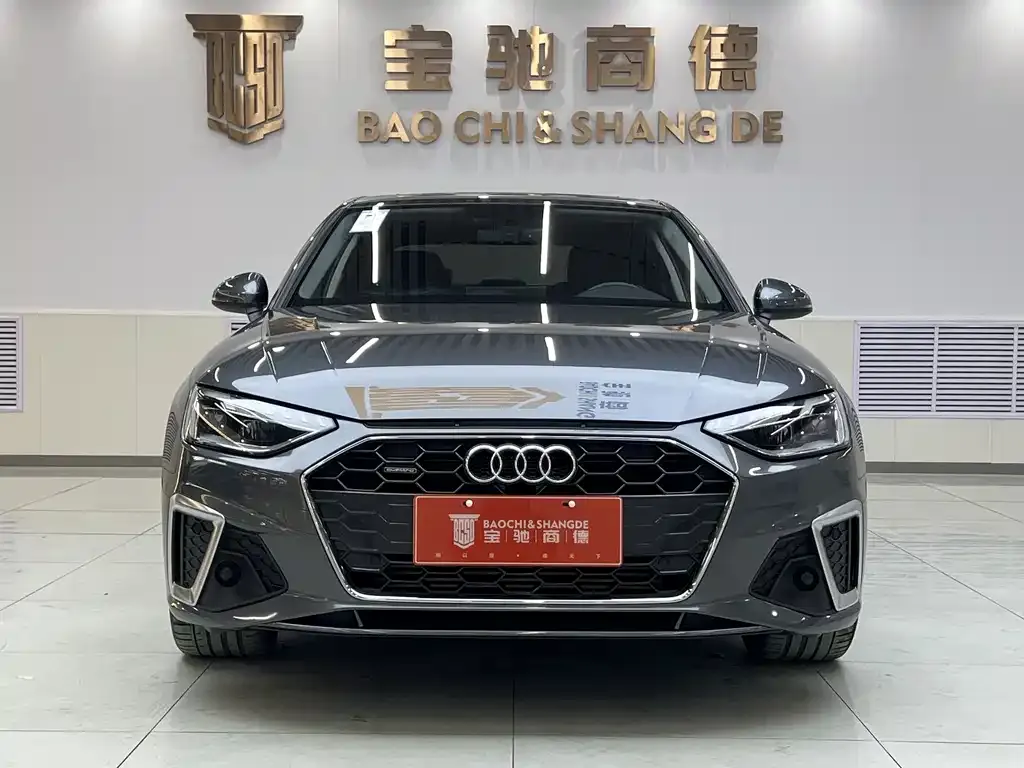 Audi A4L 2021 из CN, фото 2