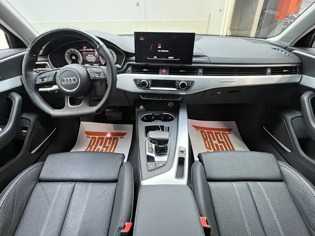 Audi A4L 2021 из CN, фото 9