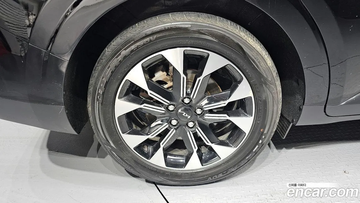 Kia Carnival — фото 10