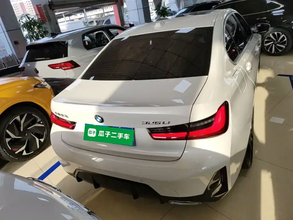 BMW 3 Series 2024 из CN, фото 9