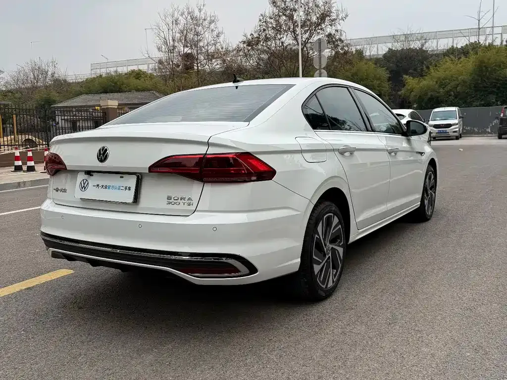 Volkswagen Bora 2023 из CN, фото 9