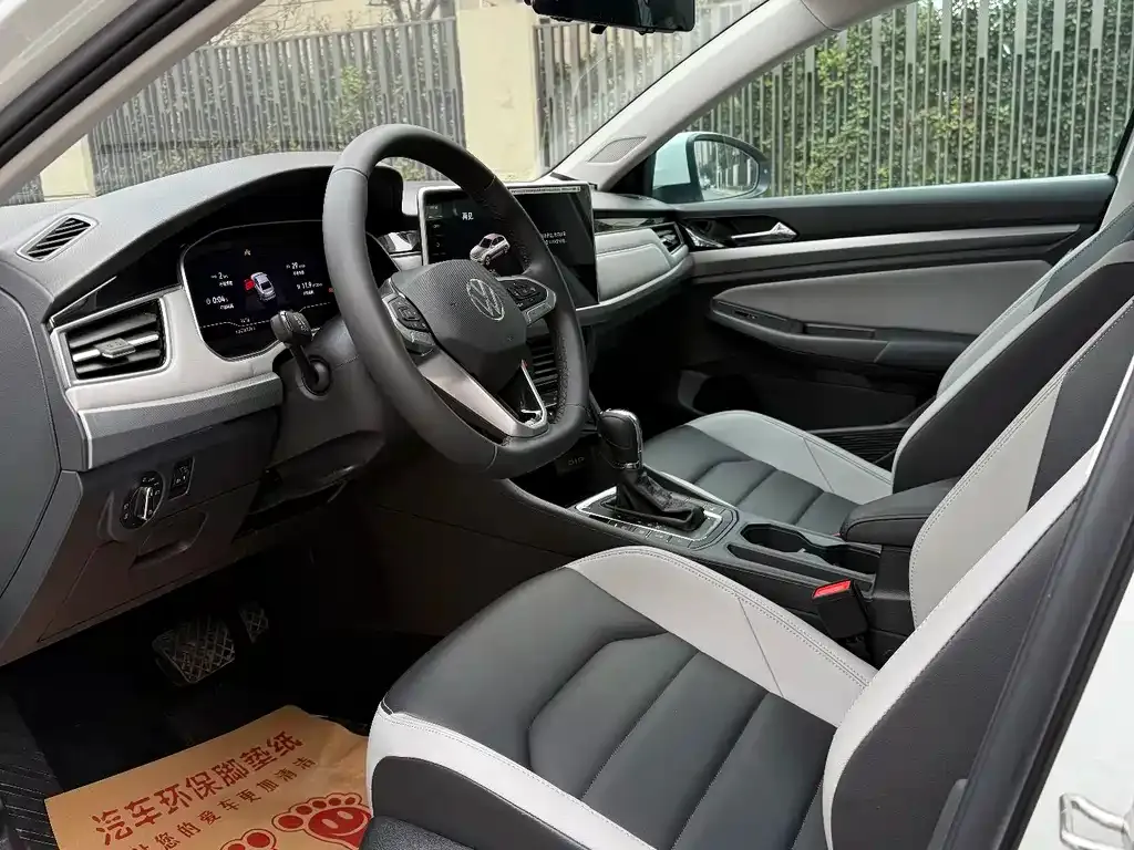 Volkswagen Bora 2023 из CN, фото 5