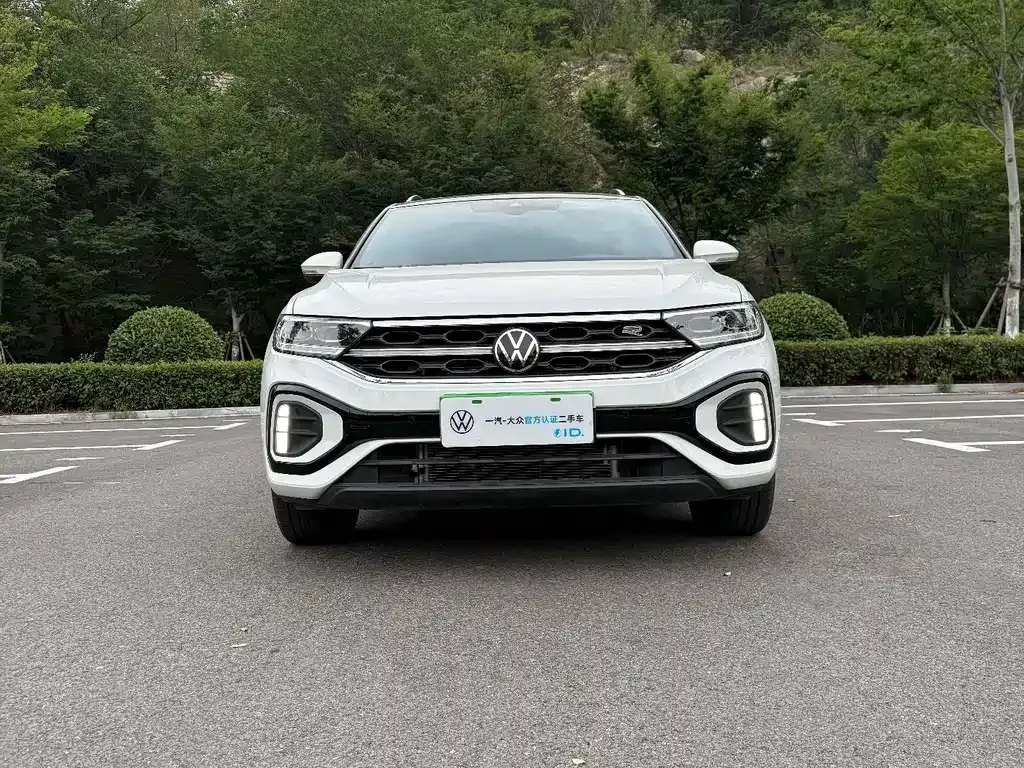 Volkswagen T-Roc 2023 из CN, фото 2