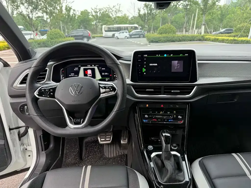 Volkswagen T-Roc 2023 из CN, фото 4