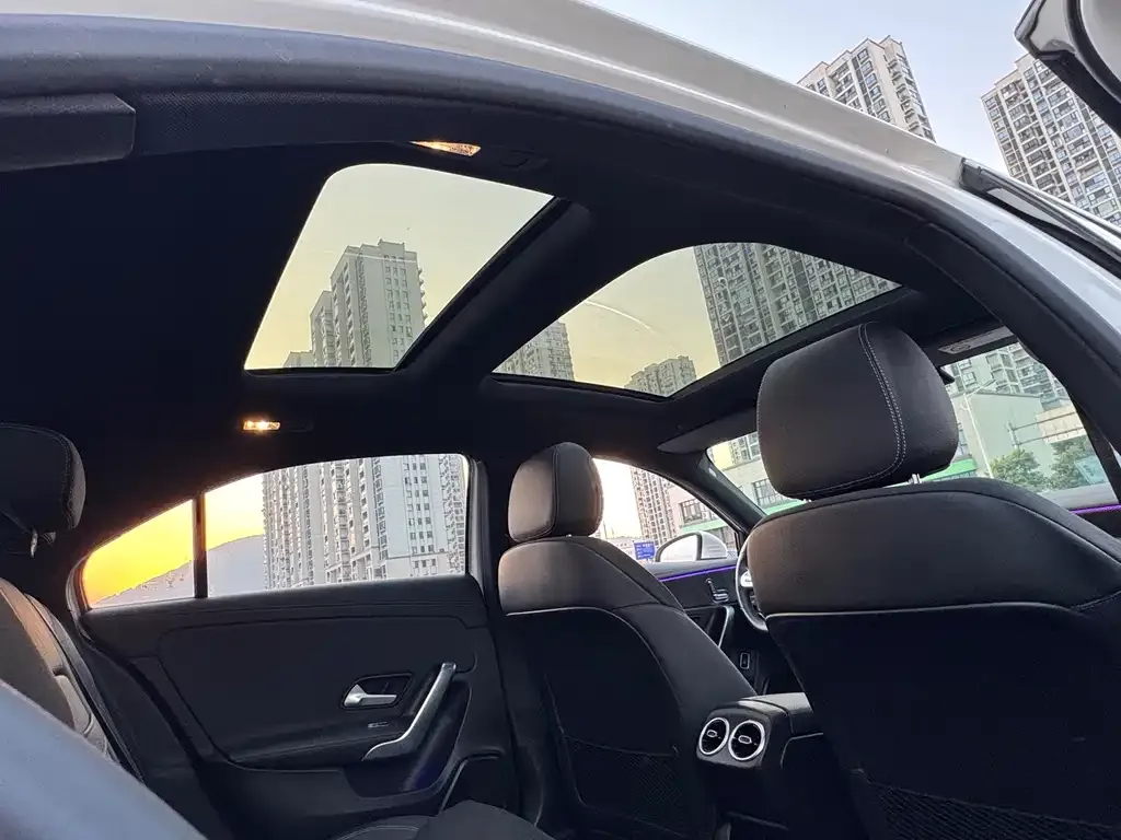 Mercedes-Benz A-Class 2022 из CN, фото 10