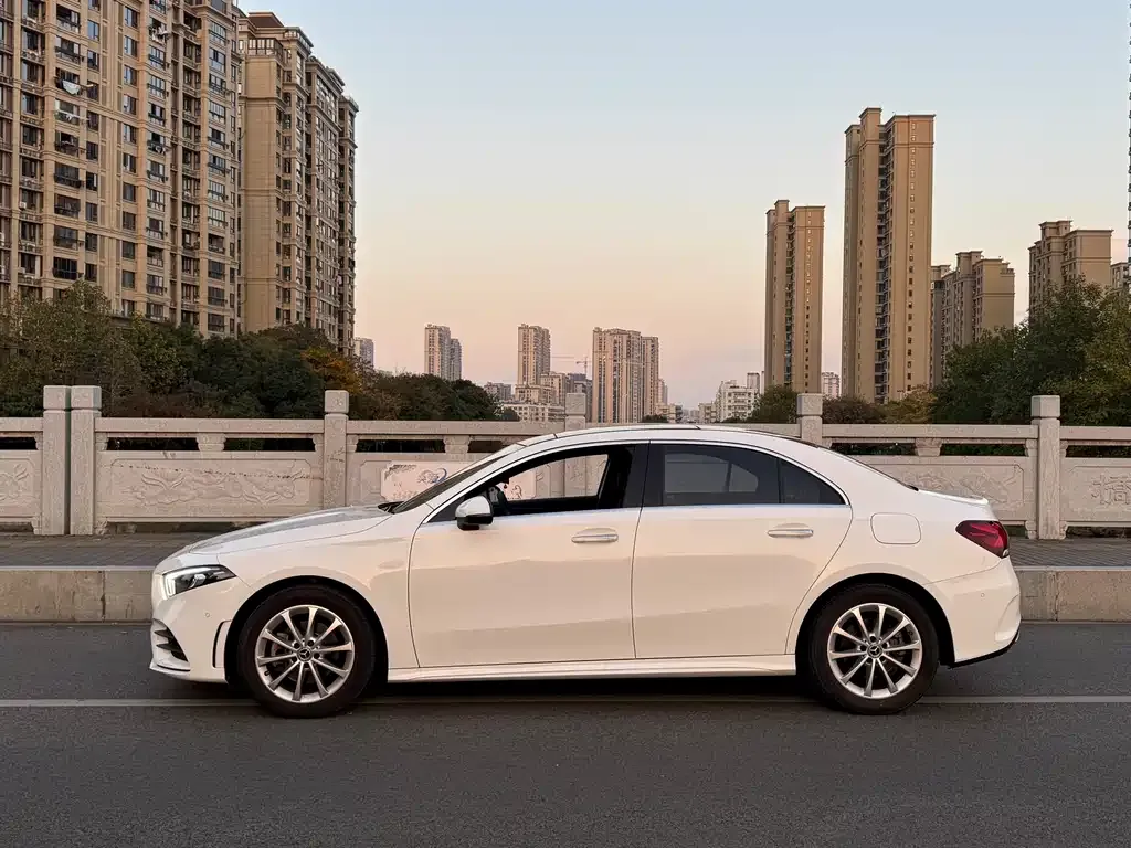 Mercedes-Benz A-Class 2022 из CN, фото 4