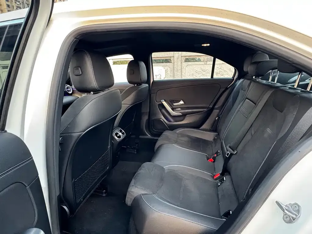 Mercedes-Benz A-Class 2022 из CN, фото 8