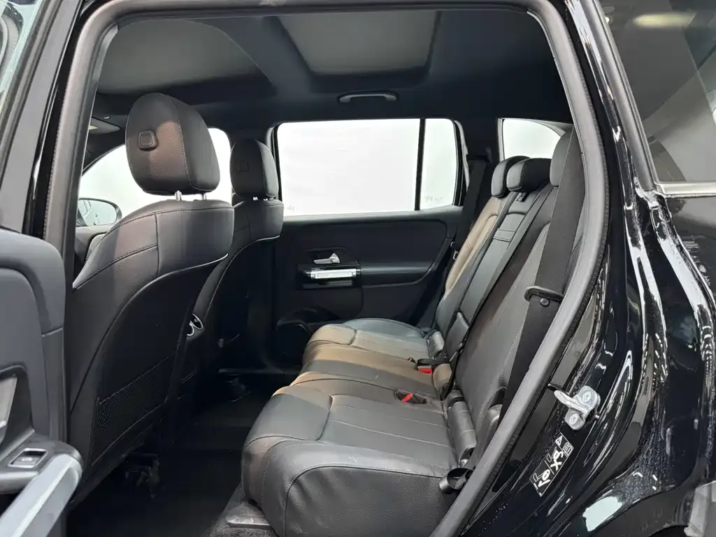 Mercedes-Benz GLB 2023 из CN, фото 8