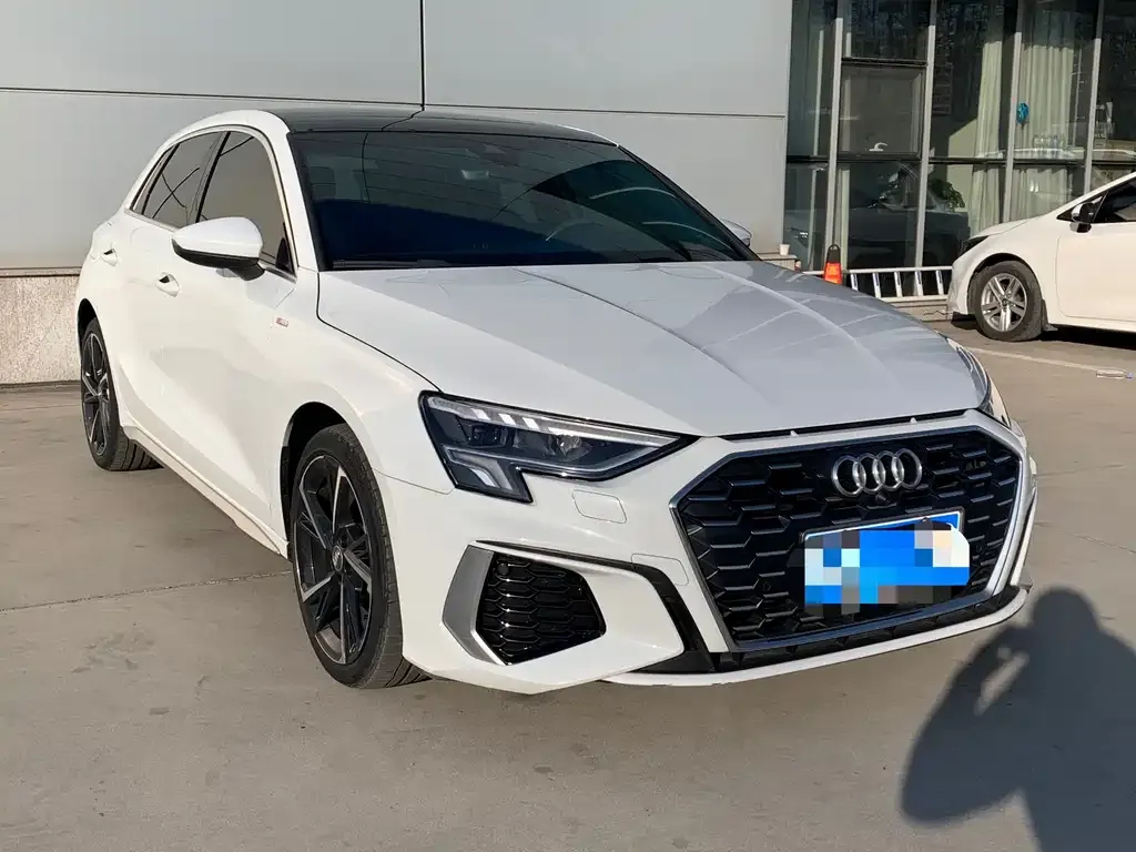 Audi A3 2022 из CN, фото 4