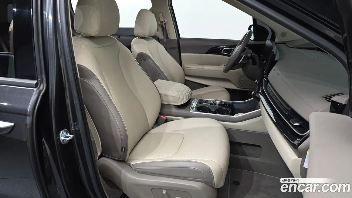 Kia Carnival — фото 10