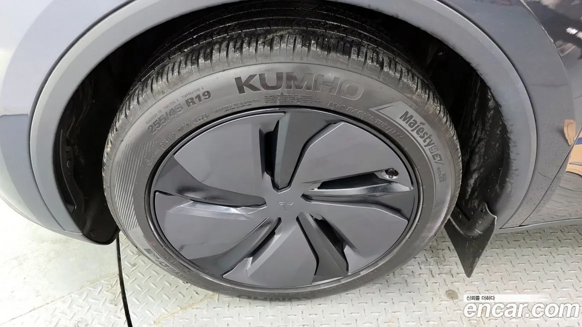 Tesla Model Y 2025 из KR, фото 8