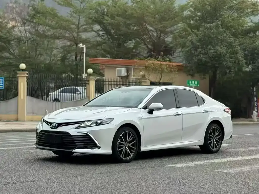 Toyota Camry 2022 из CN, фото 1