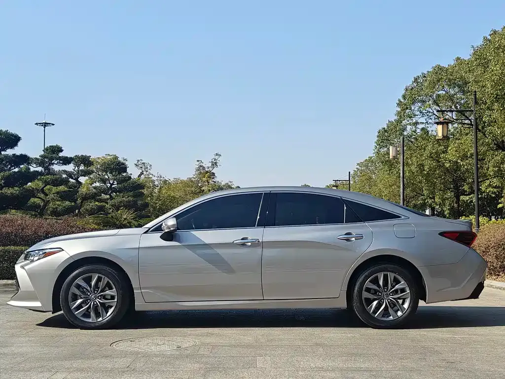 Toyota Avalon 2021 из CN, фото 9