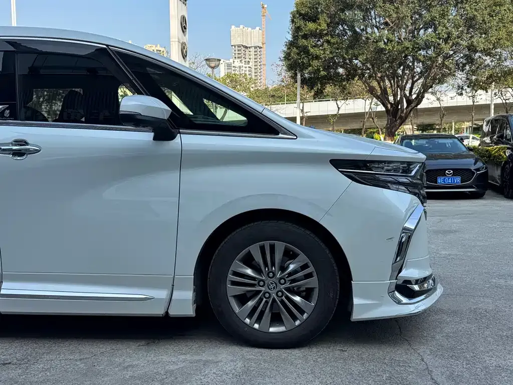 Toyota Alphard 2025 из CN, фото 6