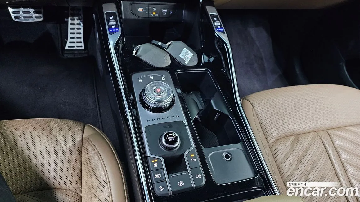 Kia Sorento — фото 9