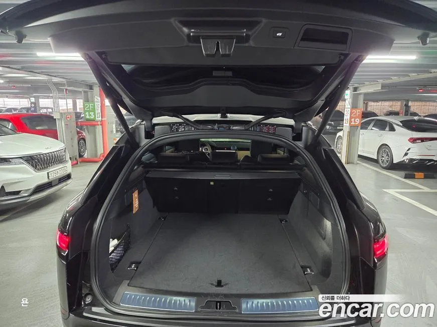 Land Rover Range Rover Velar 2025 из KR, фото 6