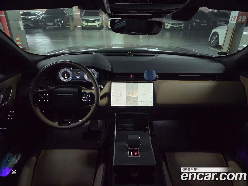 Land Rover Range Rover Velar 2025 из KR, фото 3