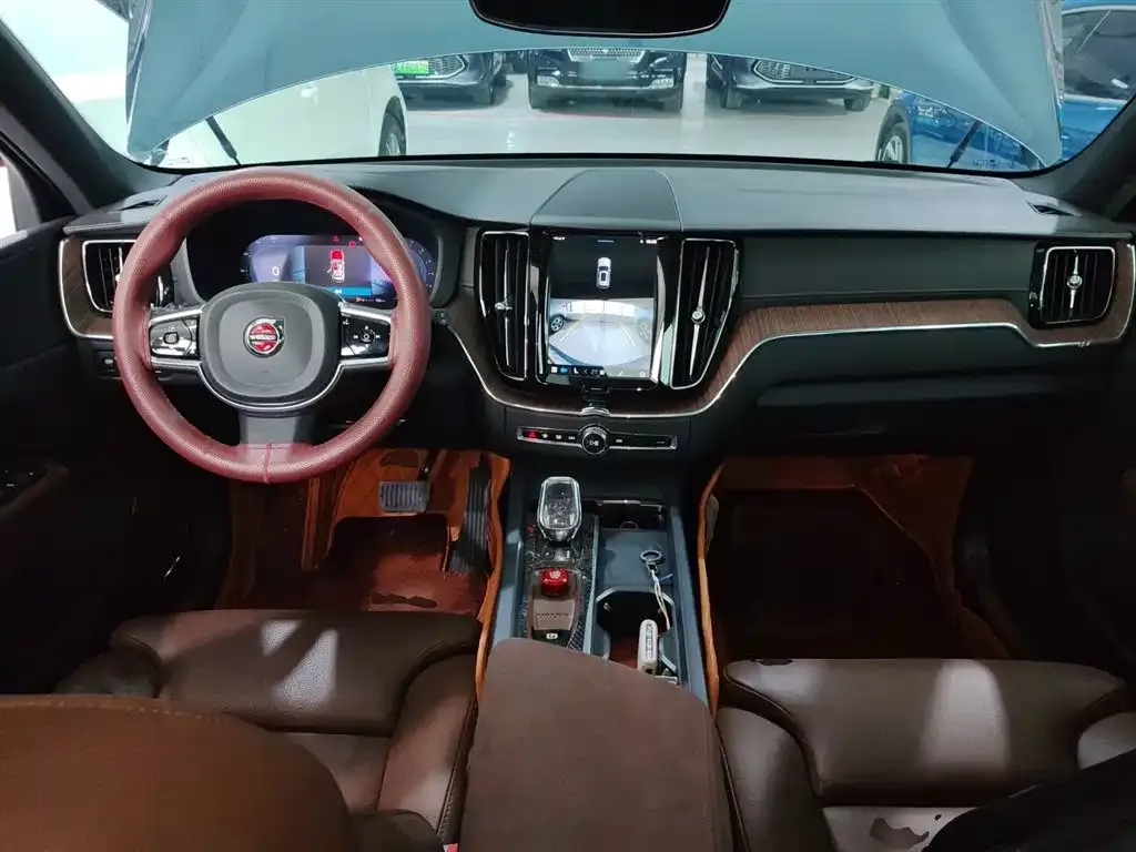 Volvo XC60 2022 из CN, фото 8