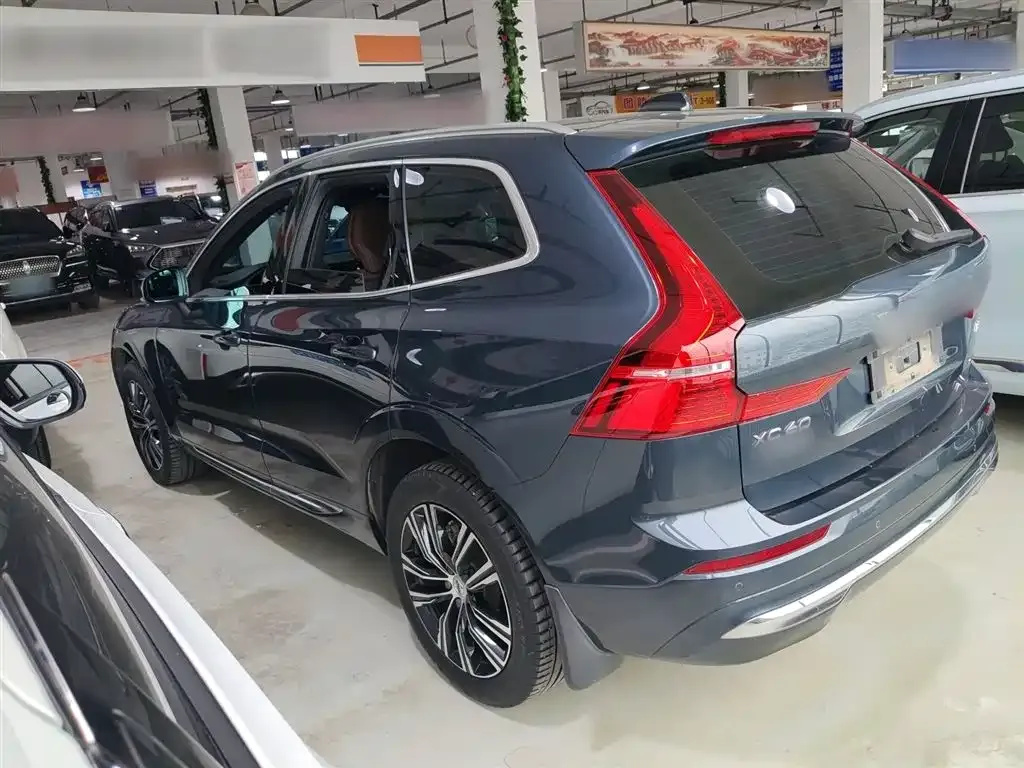 Volvo XC60 2022 из CN, фото 3