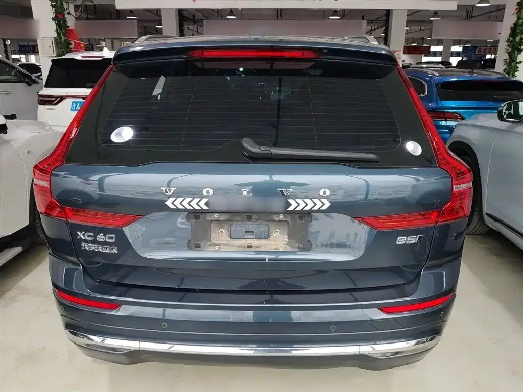 Volvo XC60 2022 из CN, фото 4