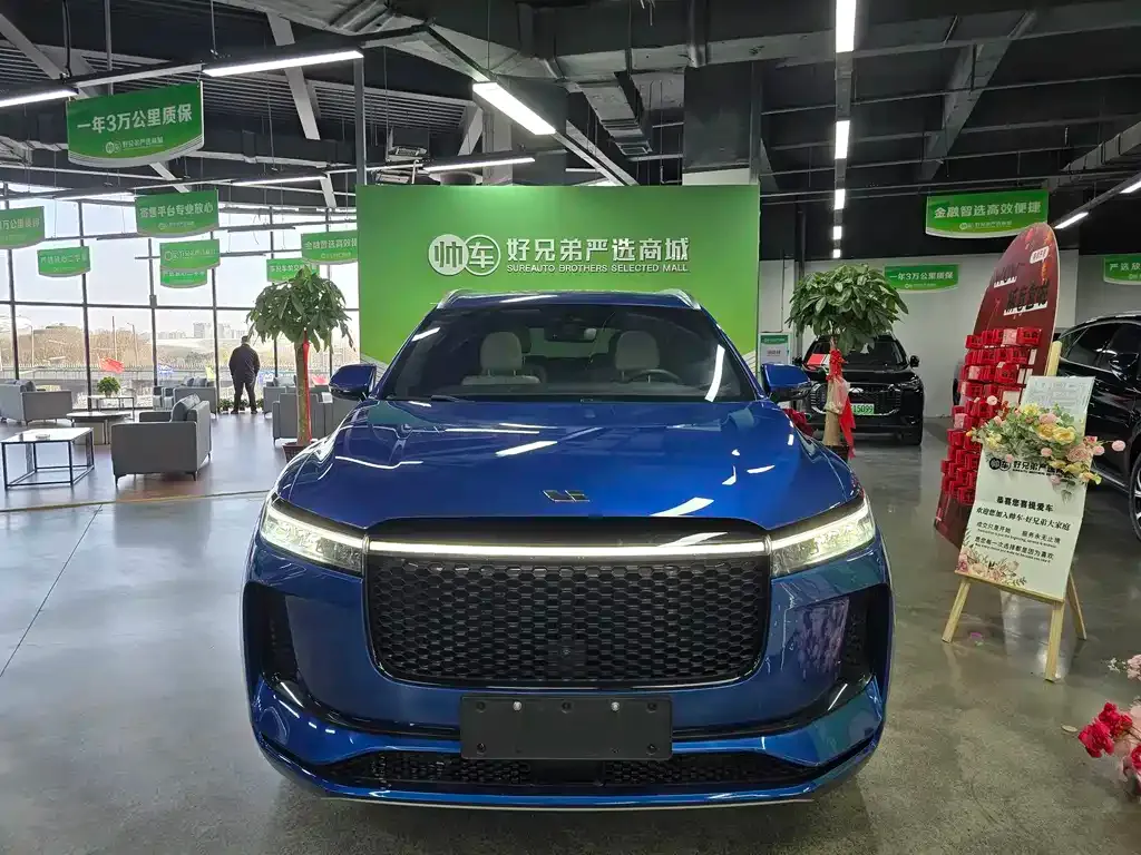 Li Auto ONE — фото 2