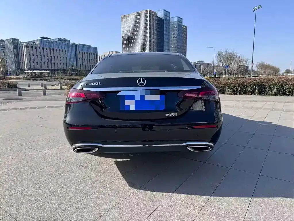 Mercedes-Benz E-Class 2023 из CN, фото 4
