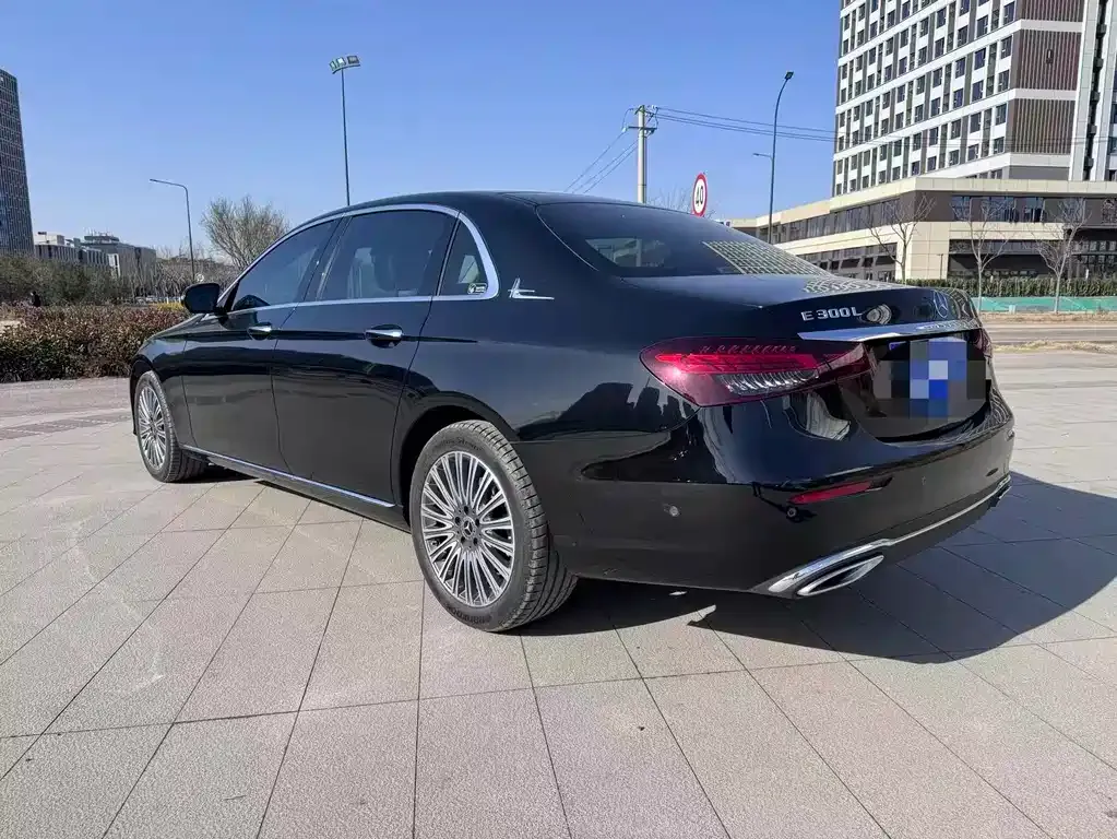 Mercedes-Benz E-Class 2023 из CN, фото 7